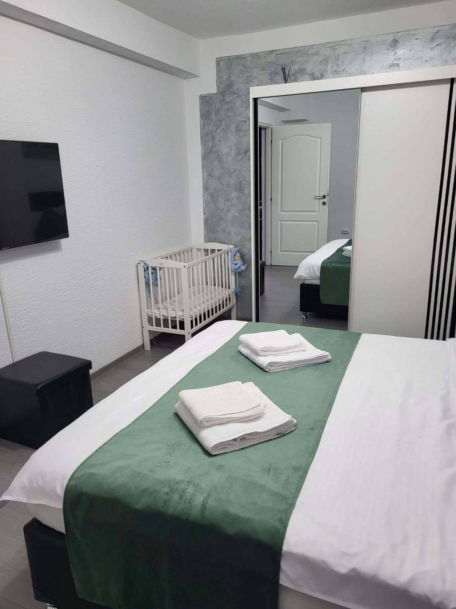 Mona Central Apartment Hunedoara Zewnętrze zdjęcie
